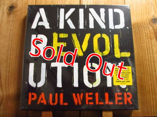 画像2: ポールウェラーの限定10インチBOXセット入荷！■Paul Weller / A Kind Revolution (Deluxe Box Set) (2)
