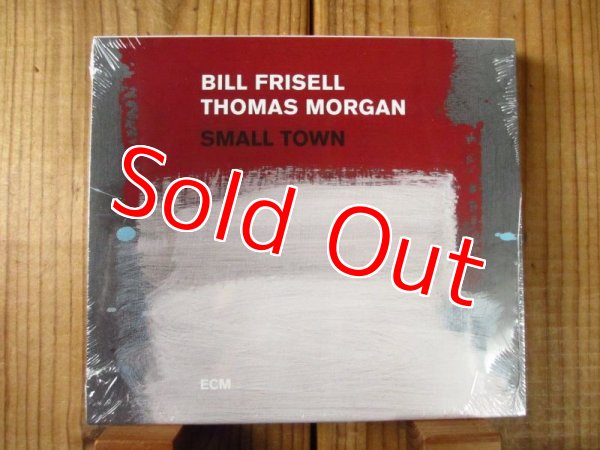 画像1: ビルフリゼール30年ぶりのECM新作！■Bill Frisell - Thomas Morgan / Small Town (1)