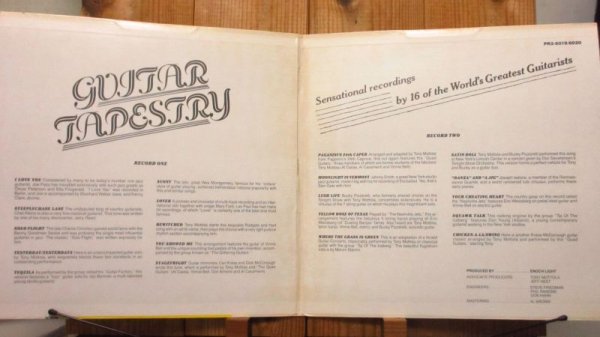 画像2: Wes Montgomery, Joe Pass, Charlie Christian, Les Paul, Johnny Smith, Bucky Pizzarelli, Joseph Iadone, Don Arnone, Chet Atkins, Tony Mottola, Al Caiola, Eric Weissberg, Vinnie Bell, Jay Berliner, Don Young, Al Casamenti - V.A. / Guitar Tapestry (2)