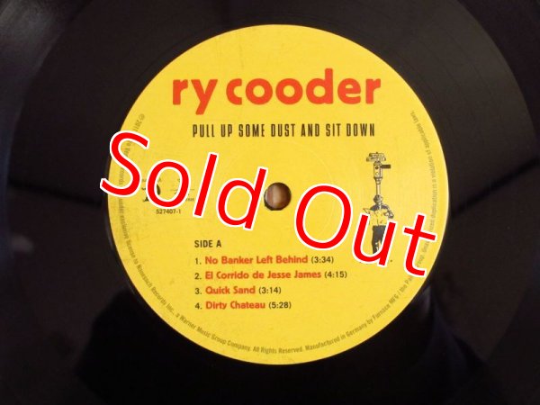 画像3: Ry Cooder / Pull Up Some Dust And Sit Down (3)