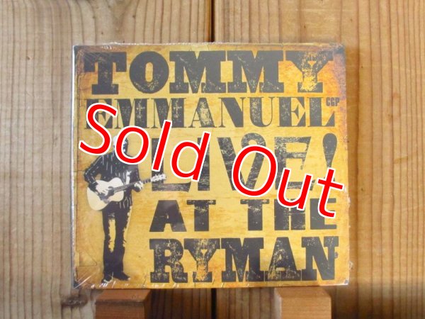 画像1: マールトラヴィス、チェットアトキンス、ジェリーリードに捧げた、現代のギターヒーローことトミーエマニュエルの2017年ライブアルバム！■Tommy Emmanuel / Live! at the Ryman (1)