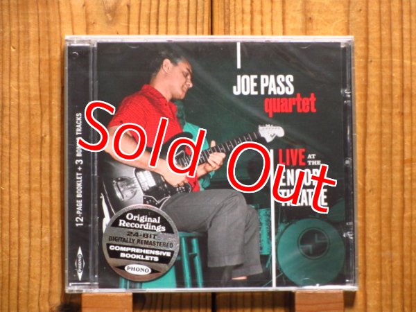 画像1: ジャズギター界のヴァーチュオーソこと、ジョーパスのレア音源が再入荷！■Joe Pass Quartet / Live At Encore Theatre + 3 Bonus Tracks (1)