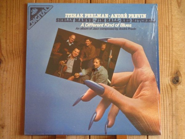 画像1: Itzhak Perlman, Andre Previn, Shelly Manne, Jim Hall, Red Mitchell / A Different Kind Of Blues ~ An Album Of Jazz Composed By Andre Previn (1)