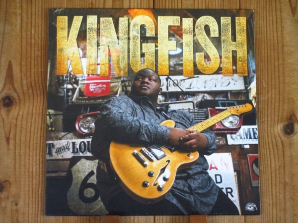 画像1: ブルースの神童！見た目も才能もキングサイズ！弱冠20歳のギタリスト＆シンガーのデビュー作アナログ盤が入荷！■Kingfish / Kingfish (1)