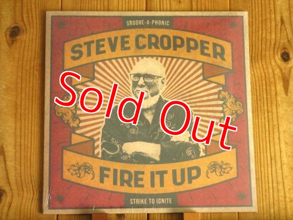 画像1: MG'Sやブルースブラザーズ、黄金期のSTAXサウンドを支えた、史上最高のソウルギタリスト、スティーブクロッパーの2021年作品がアナログ盤で入荷！■Steve Cropper / Fire It Up (1)