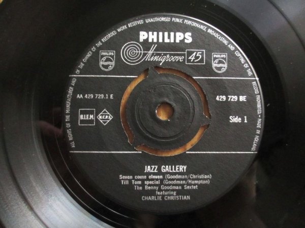 画像3: Charlie Christian / The Benny Goodman Sextet Featuring Charlie Christian (3)