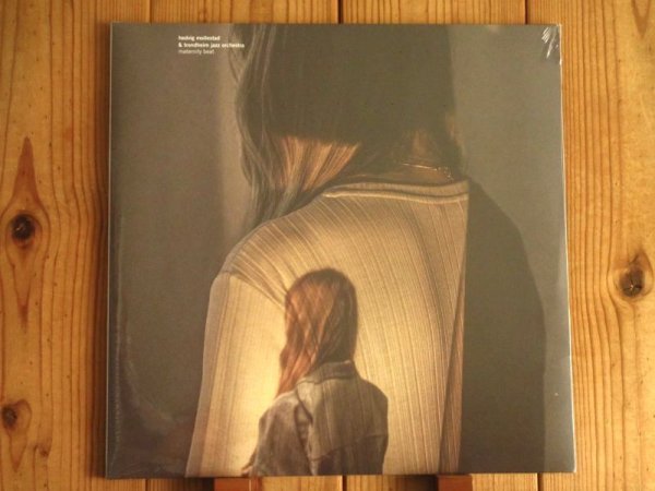 画像1: ノルウェー出身の女性ジャズギタリスト、ヘドヴィグモレスタッドによるソロプロジェクト2022年作品がアナログ盤で入荷！■Hedvig Mollestad & Trondheim Jazz Orchestra / Maternity Beat (1)