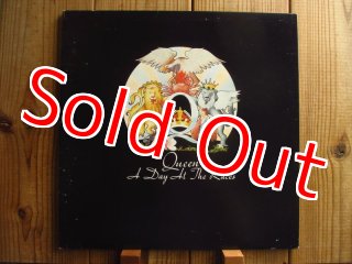 Queen / A Night At The Opera - Guitar Records