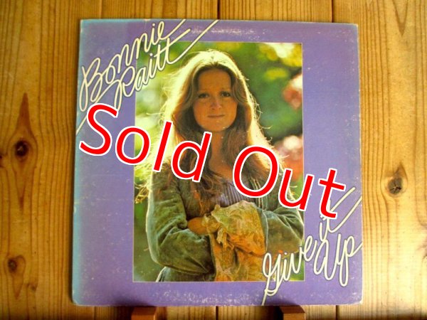 画像1: Bonnie Raitt / Give It Up  (1)
