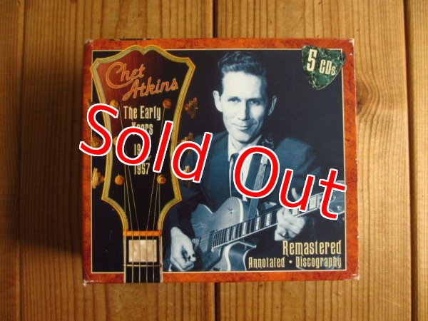 画像2: Chet Atkins / The Early Years 1946 - 1957 (5枚組CD BOX) (2)