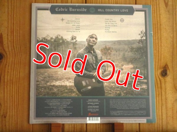 画像2: グラミー受賞歴もある現代最高峰ブルースシンガー、セドリックバーンサイド2024年作品がアナログ盤で入荷！■Cedric Burnside / Hill Country Love (2)