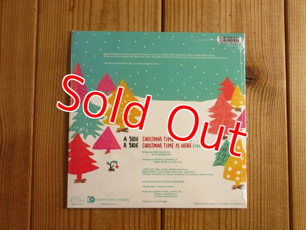画像2: ギタマガ新3大ギタリストの一人マークスピア率いるクルアンビンのクリスマス7インチ盤が再入荷！◼︎Khruangbin / Christmas Time Is Here  (2)