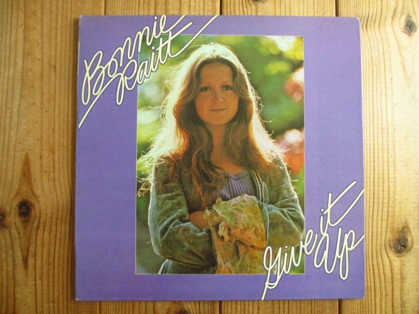 画像1: Bonnie Raitt / Give It Up  (1)