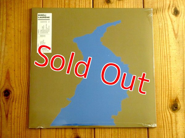 画像1: 世界最高峰の名手ビレリラグレーンの2022年ソロギター作品がアナログ盤で入荷！■Bireli Lagrene / Solo Suites (1)