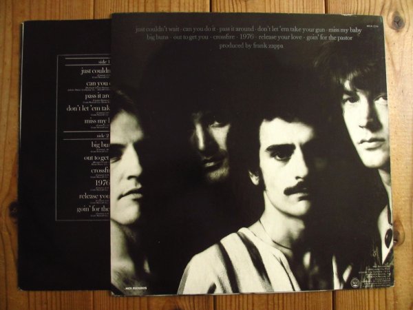 画像2: Grand Funk Railroad / Good Singin' Good Playin' (2)