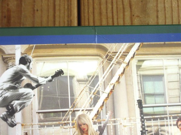 画像3: 再入荷！限定盤！ジェフベック、エリッククラプトン、デヴィッドギルモア、ブライアンメイ、ライクーダー、スラッシュ等が参加！マークノップラーの名曲を新録したチャリティー・シングル！■Mark Knopfler's Guitar Heroes / Going Home (Theme From Local Hero) (3)