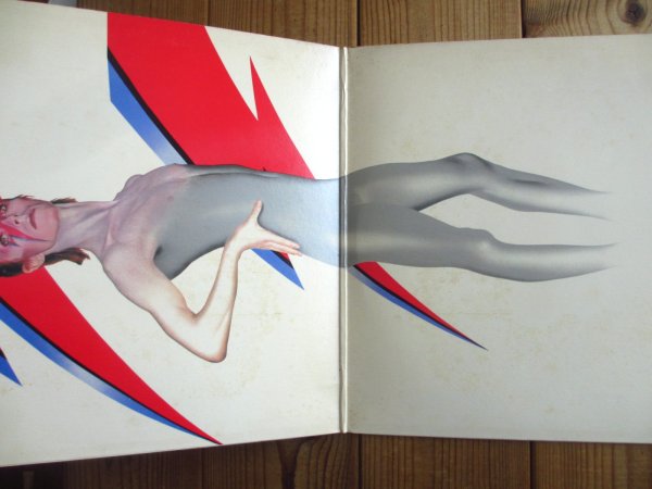 画像2: David Bowie / Aladdin Sane (2)