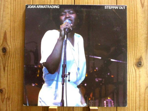 画像1: Joan Armatrading / Steppin' Out (1)