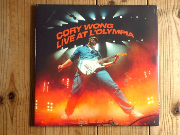 画像1: 500枚限定盤！人気No1現行ファンクギターヒーロー、コリーウォンの2025年ライブ盤がアナログ3枚組で入荷！ ■Cory Wong / Live At L'Olympia (1)