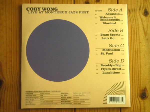 画像2: 人気No1現行ファンクギターヒーロー、コリーウォンのライブアルバムがアナログ盤で入荷！■Cory Wong / Live At Montreux Jazz Fest (2)