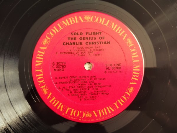 画像4: Charlie Christian / Solo Flight - The Genius Of Charlie Christian (4)