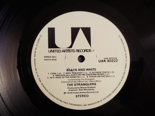 画像3: The Stranglers / Black And White (3)