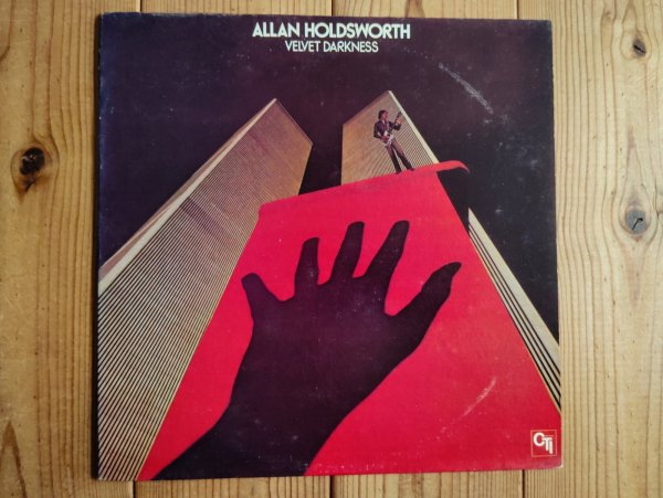 画像1: Allan Holdsworth / Velvet Darkness (1)