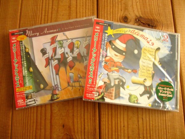 画像1: 新品未開封！2枚セット！スティーヴヴァイ監修のロックギタリスト達によるクリスマスソング集！■V.A. (JeffBeck, Brian Setzer, Steve Vai, Steve Lukather, Joe Perry, Joe Satriani, Eric Johnson, Paul Gilbert, Richie Sambora, 布袋寅泰,  etc.) / Merry Axemas: A Guitar Christmas 1 & 2 (1)