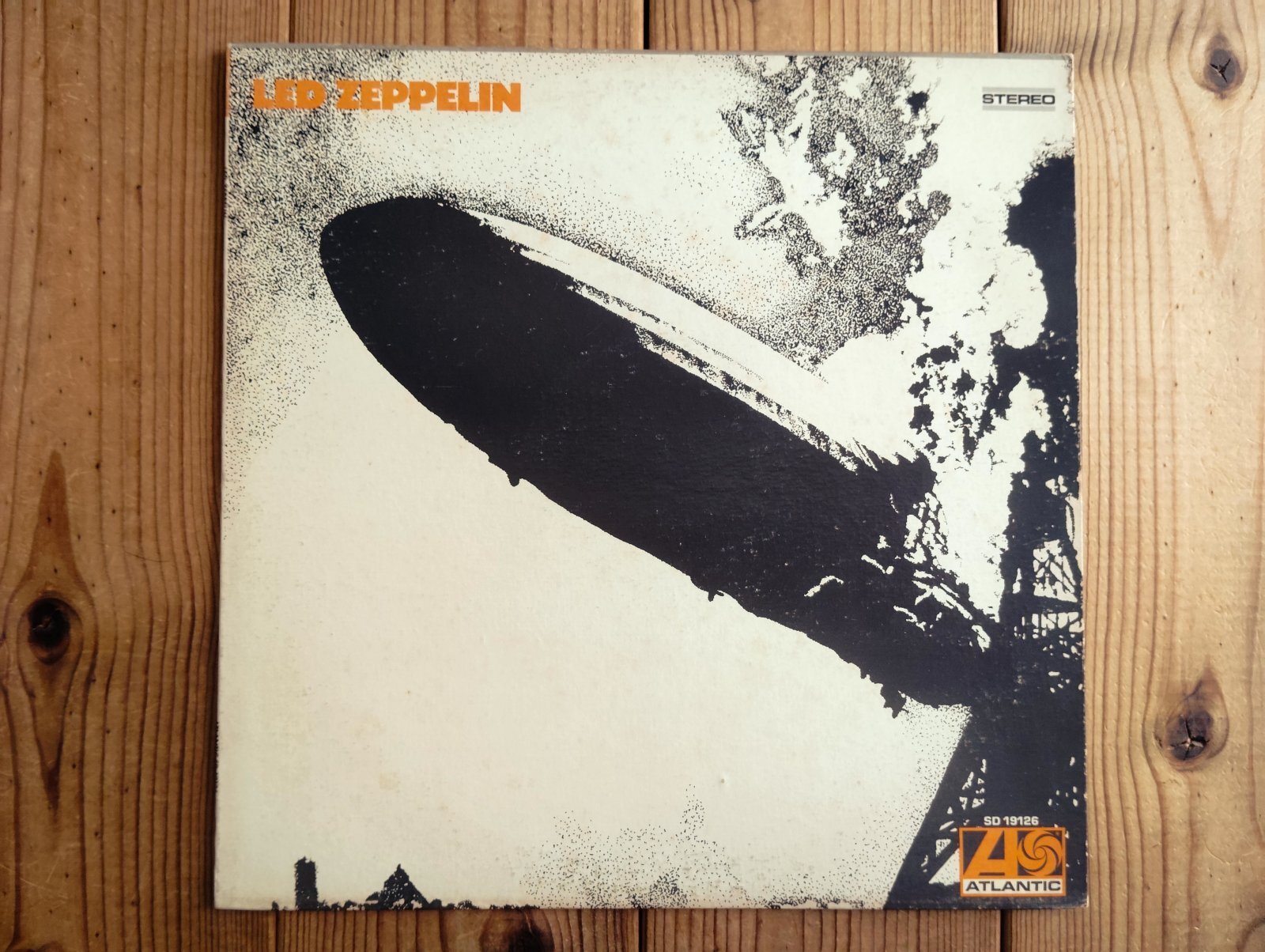 Led Zeppelin / Led Zeppelin - Guitar Records
