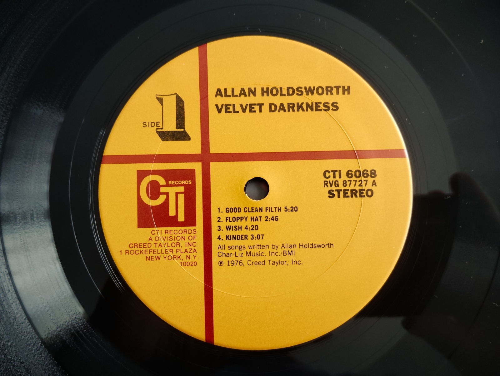 Allan Holdsworth / Velvet Darkness - Guitar Records